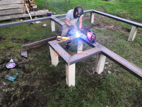 Фундамент на ЖБ сваях